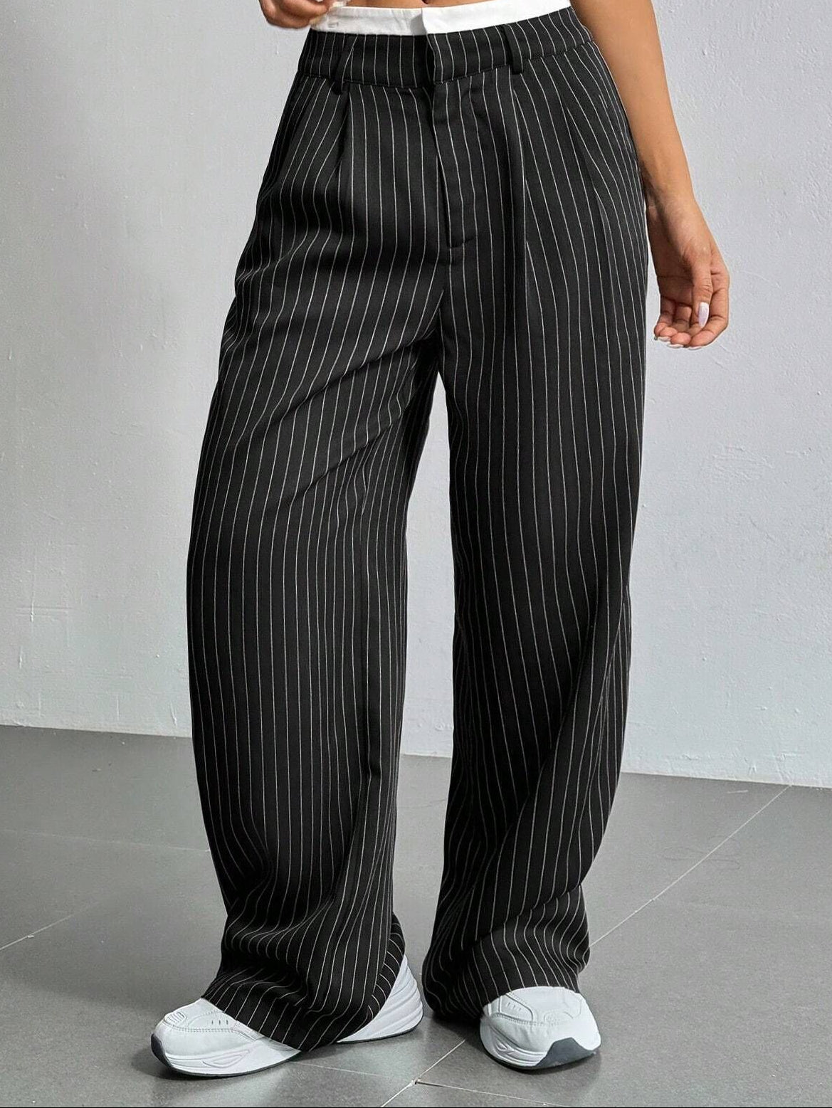 High-Waist Pin Stripe Pains