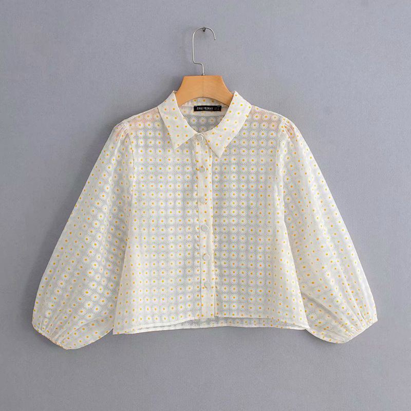 Sheer Daisy Pattern Short Sleeve