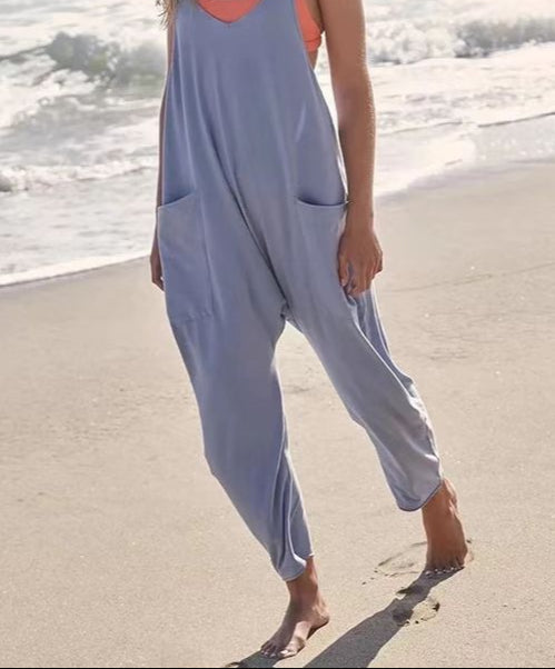 Loose Strap Capri Jumpsuit With Pockets