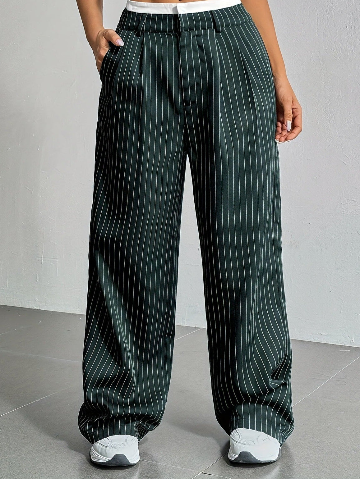 High-Waist Pin Stripe Pains