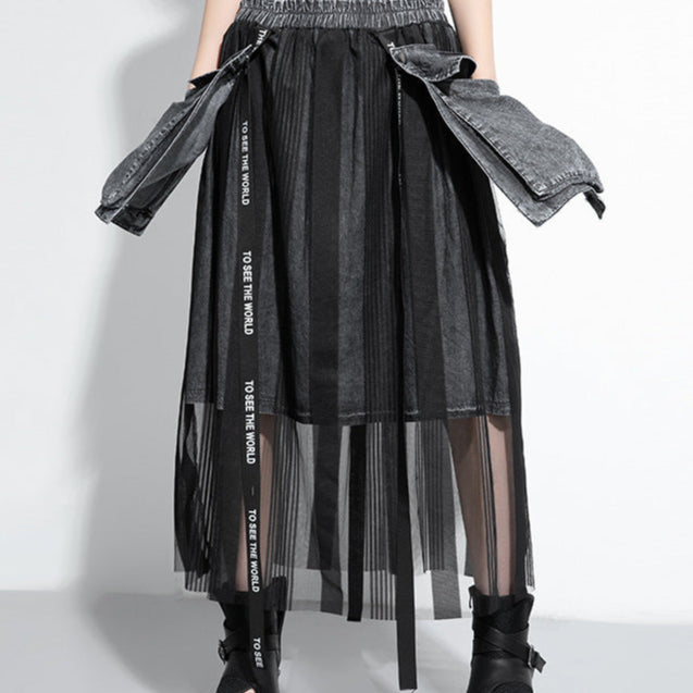 Elastic waist and mesh skirt with pockets