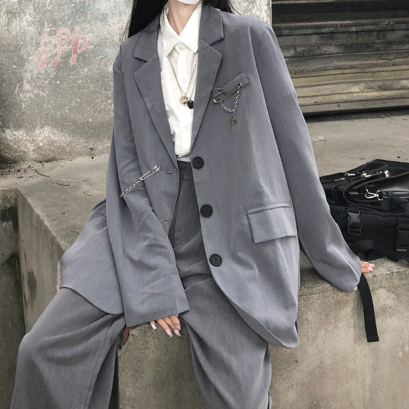 Loose Two-piece Suit w/ Accessories