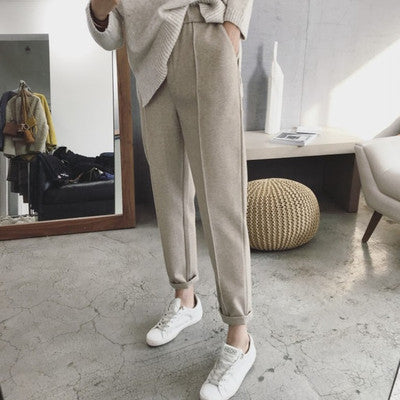 Straight Tapered Elastic Waist Capri Slacks
