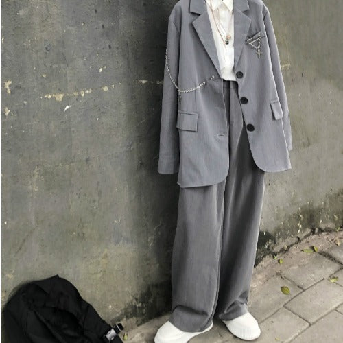 Loose Two-piece Suit w/ Accessories